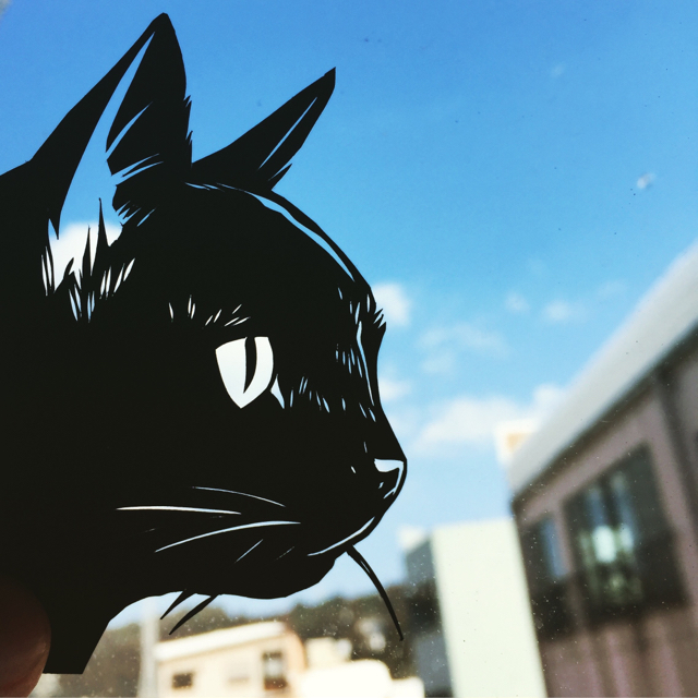 黒猫の横顔 切り絵の旅